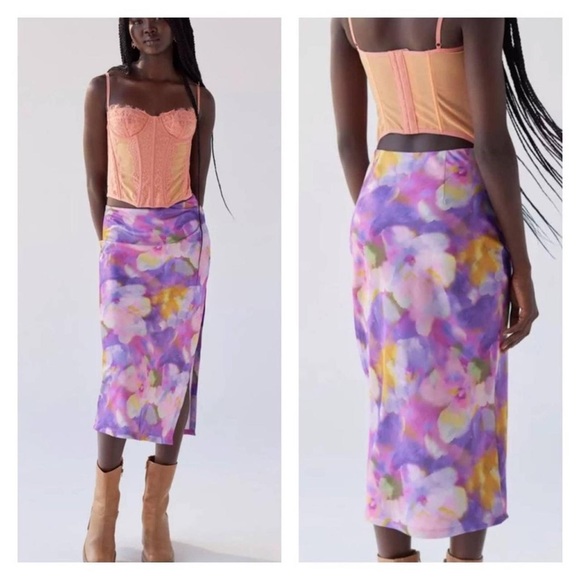 Urban Outfitters Dresses & Skirts - Urban Outfitters Satin Floral Skirt